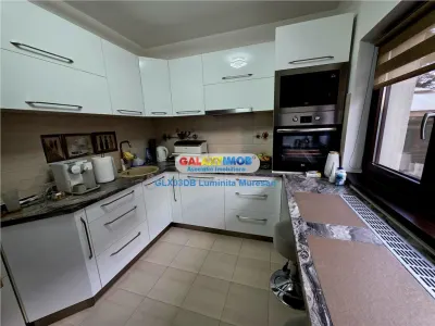 Vanzare casa tip duplex P + 1 Valea Voievozilor Razvad - foto 8