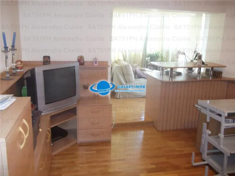 Inchiriere apartament 3 camere, in Ploiesti, zona ultracentrala - foto 2