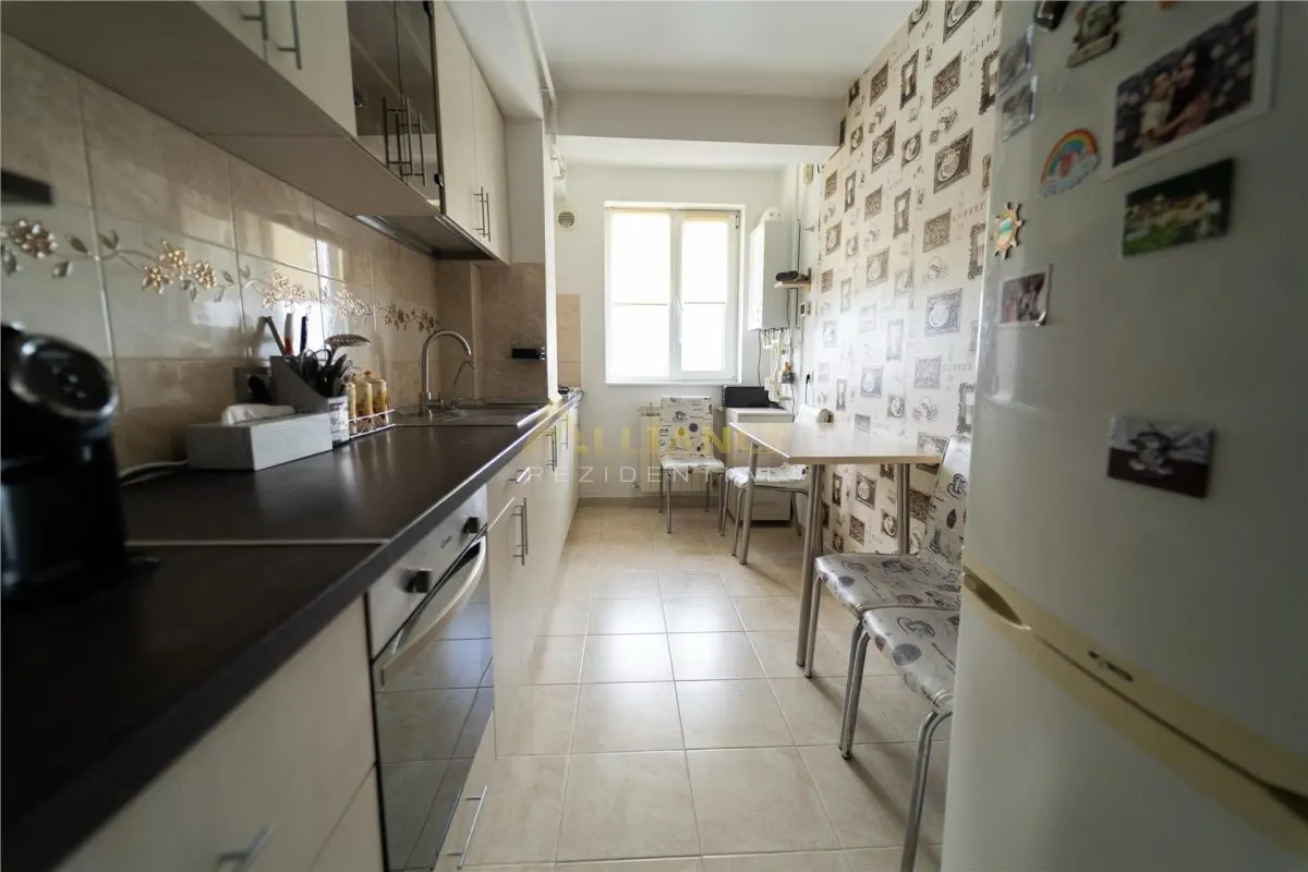 Apartament 3 camere cu 2 bai - Strada Solstitiului - foto 6