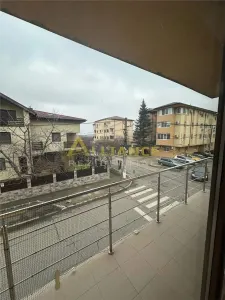 Garsoniera /Mobilata si utilata/Parcare inclusa in pret/Sos OLTENITEI - foto 7