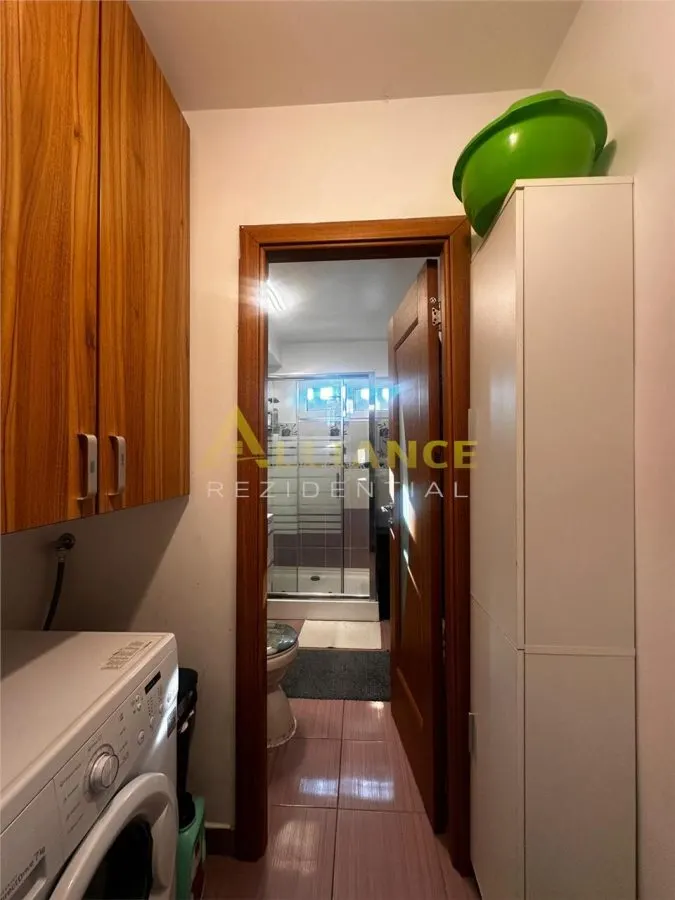 Apartament 3 camere Sector 4 - foto 13