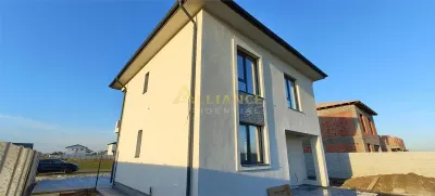 Casa individuala - 4 camere - 3 bai - 110 mp utili - Berceni