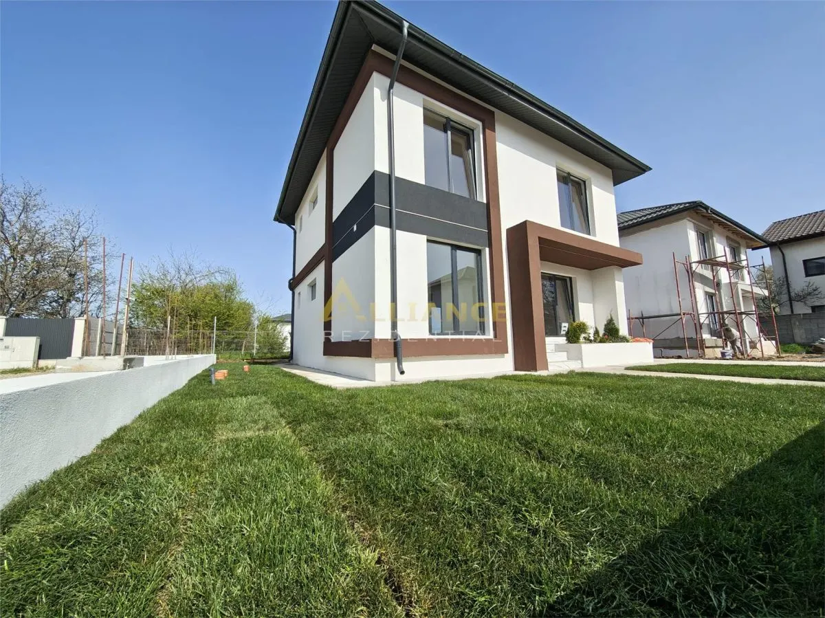 Casa,complex rezidențial | 4 dormitoare | Teren 340 mp - foto 1