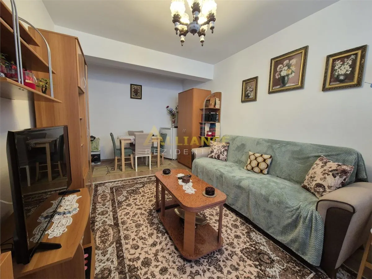 Apartament 2 camere - decomandat -  curte - foto 2