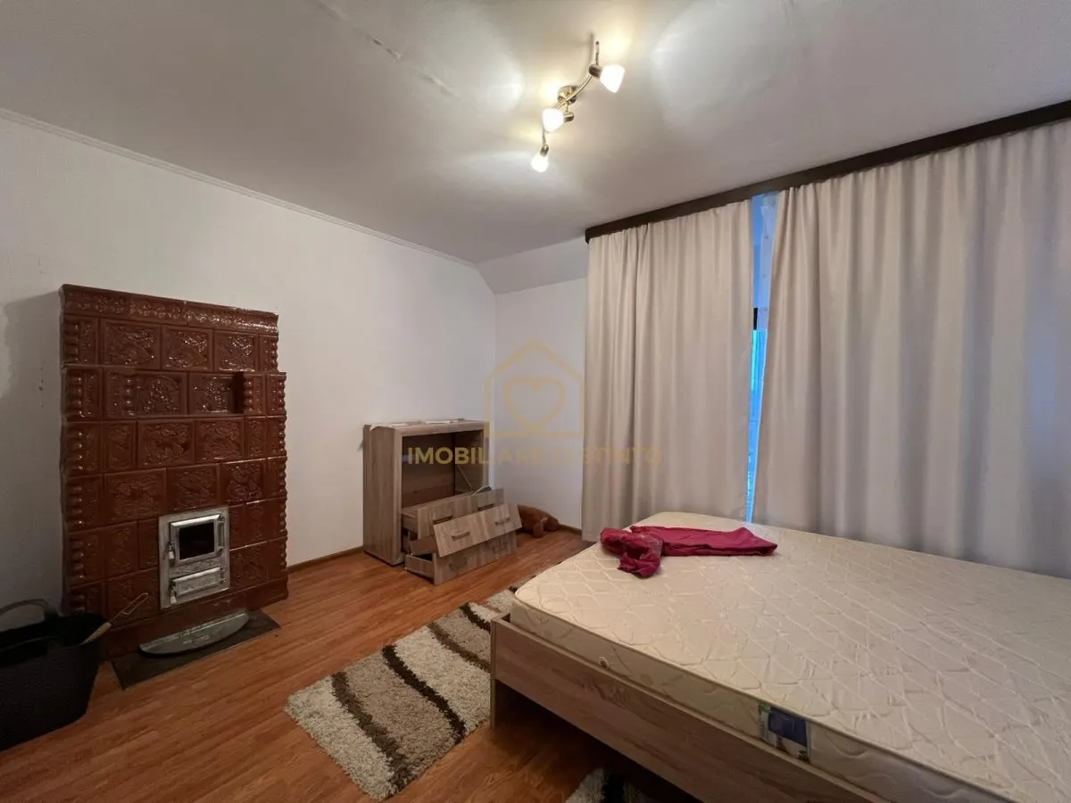 Casa cu 5 camere teren de 71 de ari - foto 7