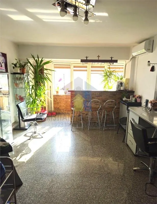 FOARTE SPATIOS! 70 mp - Ap 2 camere, Buzaului+boxa, Etaj 2, Buzaului - foto 7
