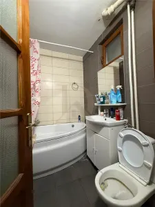 Oferta recomandata ! Centru Piata Unirii , 3 camere , etaj 1 - foto 5