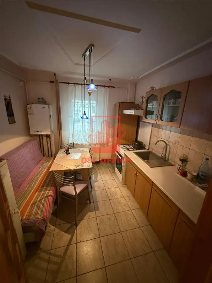 Apartament 2 camere decomandat in Nicoloina - Cug - foto 1