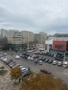 Centru Civic - Barboi , 2 camere , 56 mp , bloc cadre 1983 - Iasi