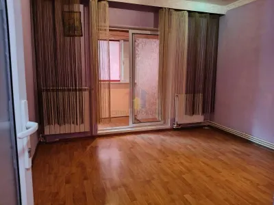 Ap 2 cam, conf 1, Buzaului Parter cu balcon, LIBER - foto 2
