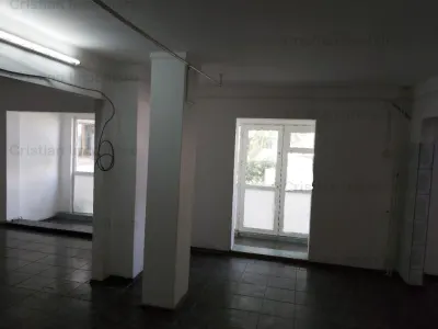 Apartament pretabil Spatiu comercial  PE COLT 3 cam confort 1 Decomandat - foto 8