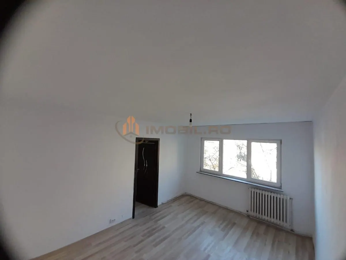 Apartament 3 camere Mircea cel Batran - foto 1