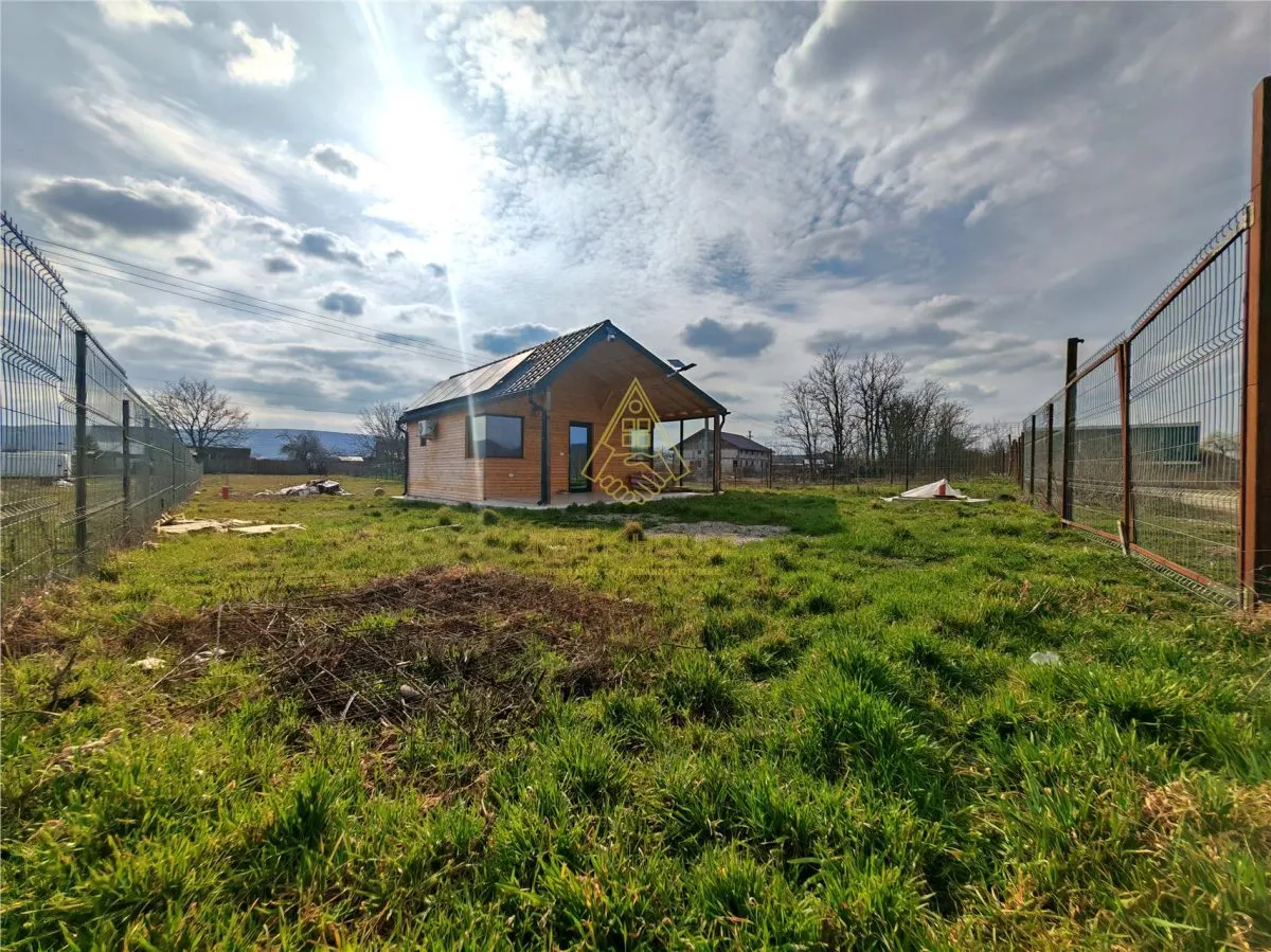 Teren 1165 mp + Cabana de vanzare in Garleni â€“ aproape de natura - foto 2