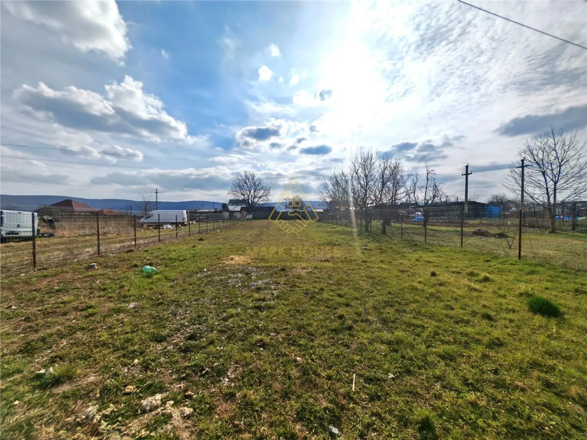 Teren 1165 mp + Cabana de vanzare in Garleni â€“ aproape de natura - foto 5