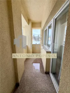 Apartament 4 camere, 2 parcari subterane, Ploiesti, ultracentral. - foto 17