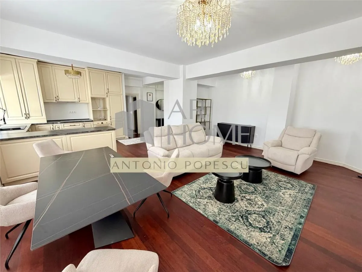 Apartament 4 camere, 2 parcari subterane, Ploiesti, ultracentral. - foto 3