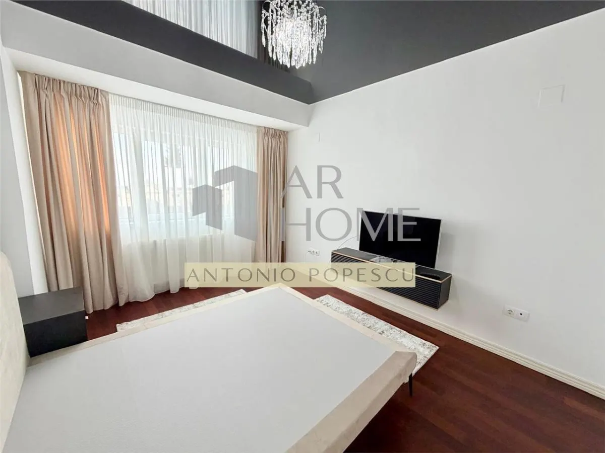 Apartament 4 camere, 2 parcari subterane, Ploiesti, ultracentral. - foto 10