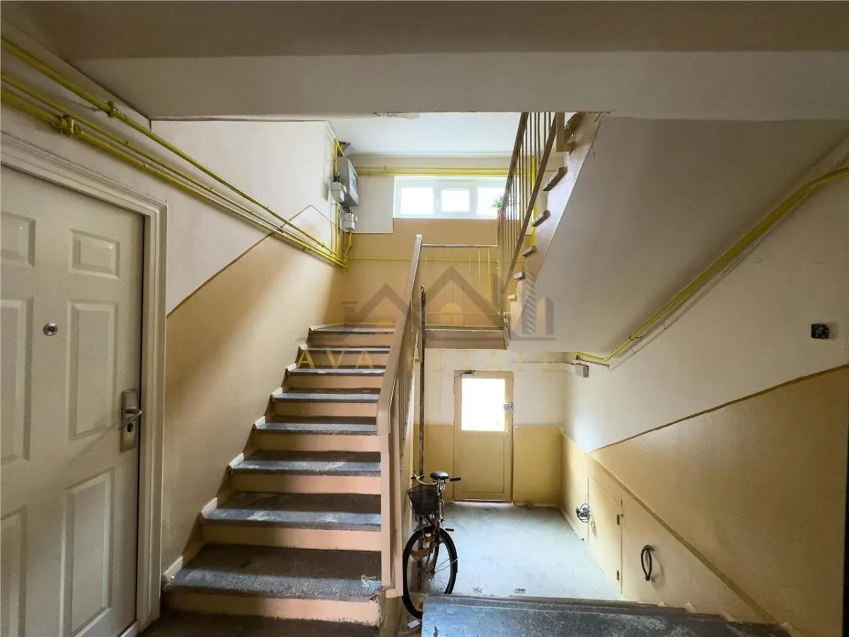 Apartament cu 3 camere, decomandat 80 mp - Zona Buziasului - foto 13