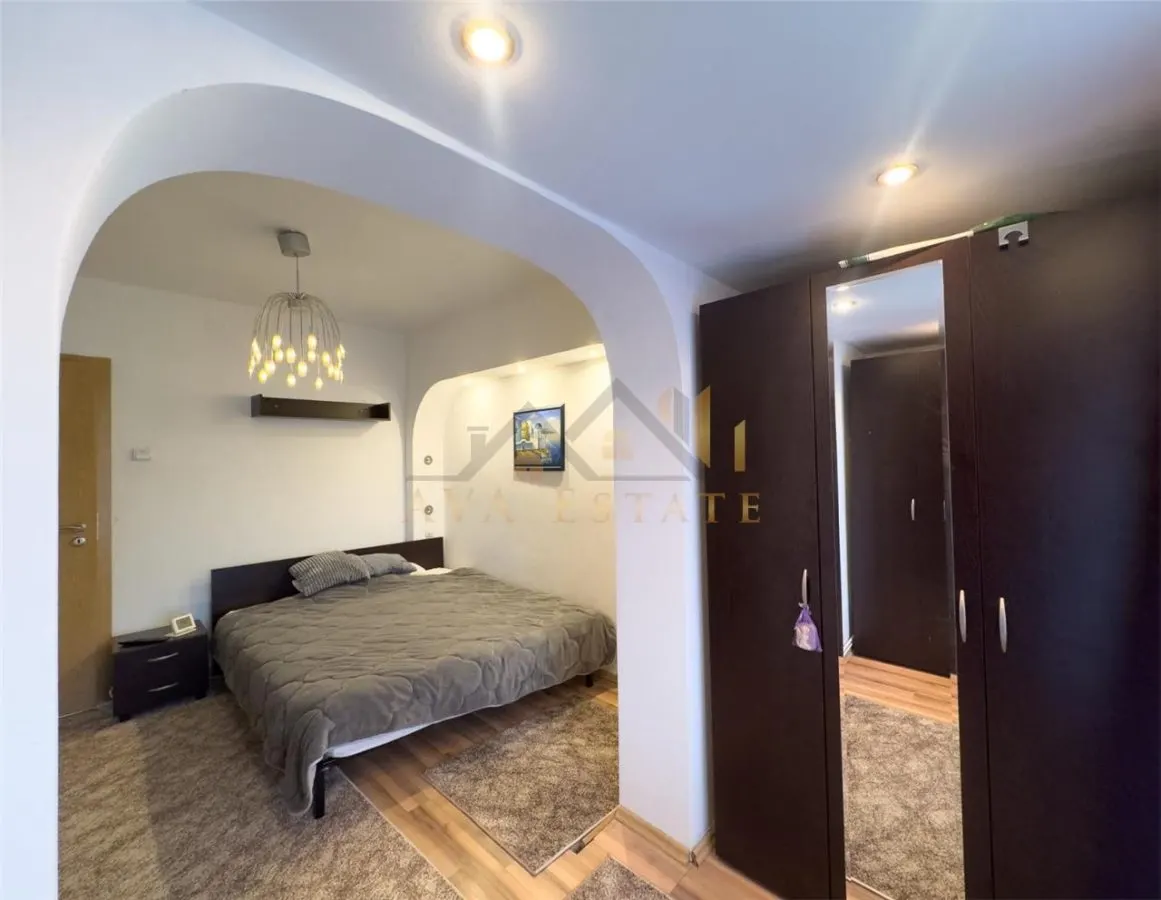 Apartament cu 3 camere, decomandat 80 mp - Zona Buziasului - foto 8