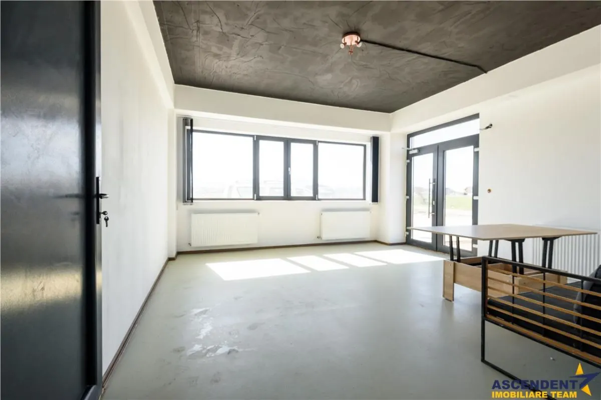 Hala moderna +3.000mp curte, conditii optime, exterior Brasov - foto 5