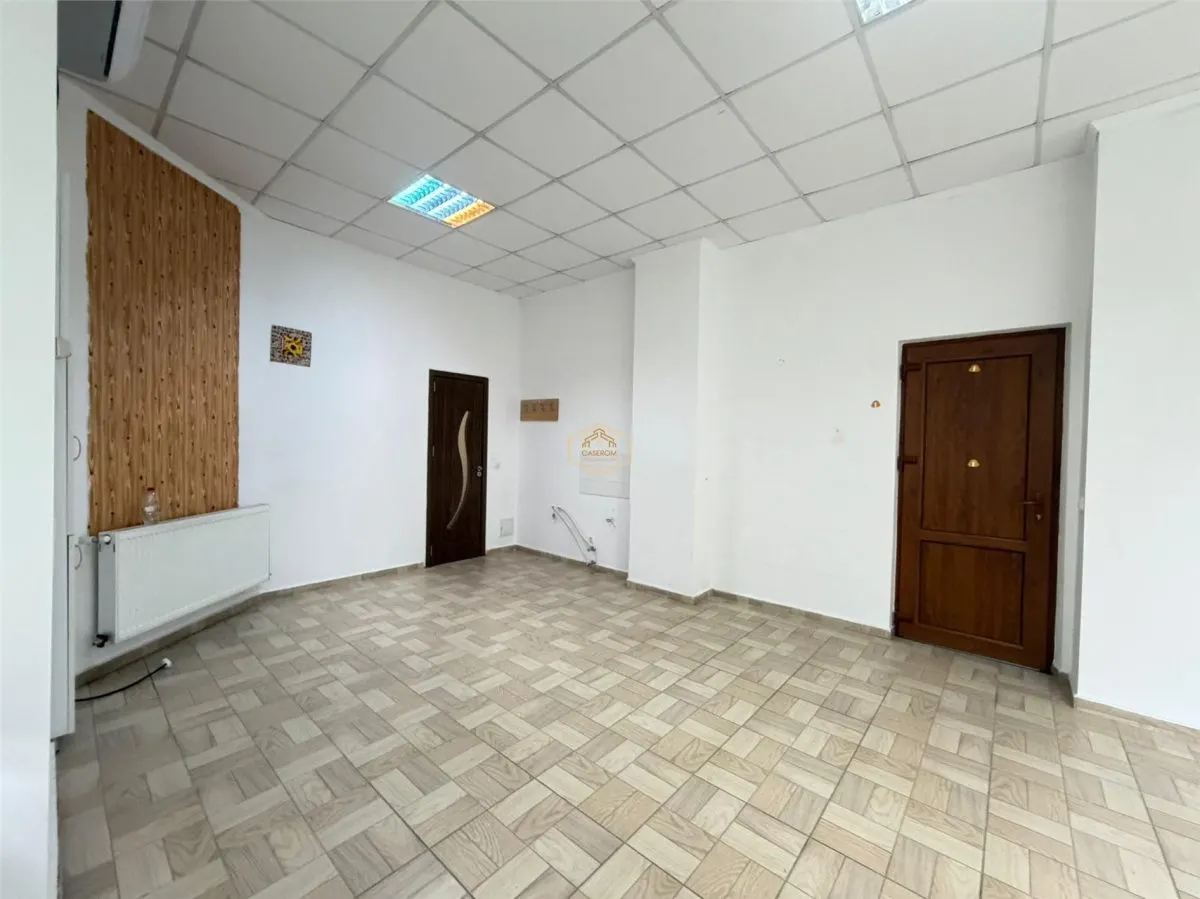 Spatiu ultracentral - 33 mp | Vitrina stradala - foto 2