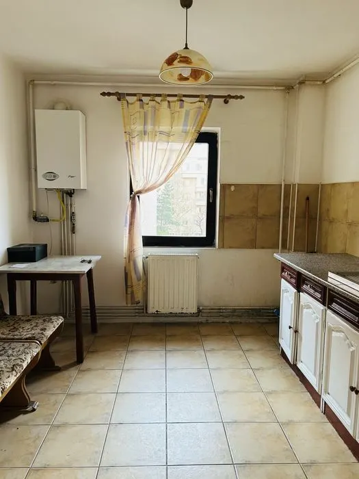 Decomandat, balcon, boxa, spatii verzi, cadru linistit, oportunitate personalizare - foto 2