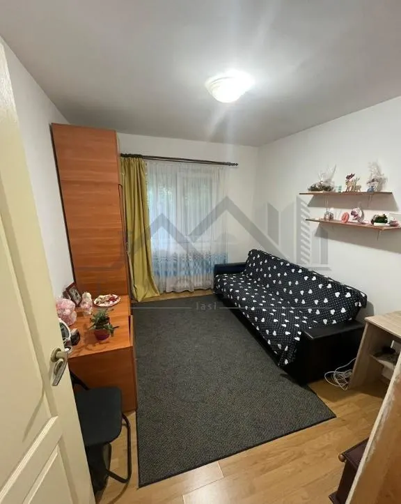 Apartament 3 camere zona Nicolina - foto 1