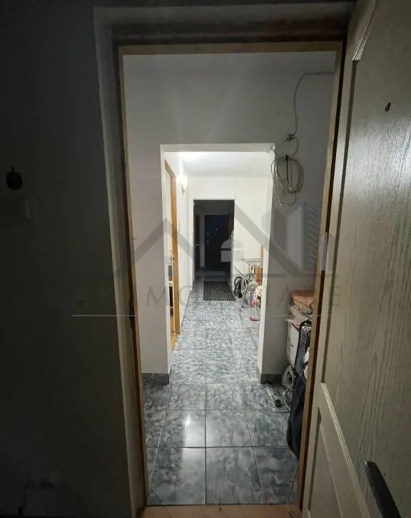 Apartament 3 camere zona Nicolina - foto 6