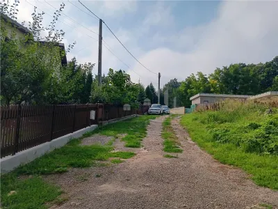 Bucium langa Motel TEREN 1650mp intravilan toate utilitatile acces dublu - foto 3