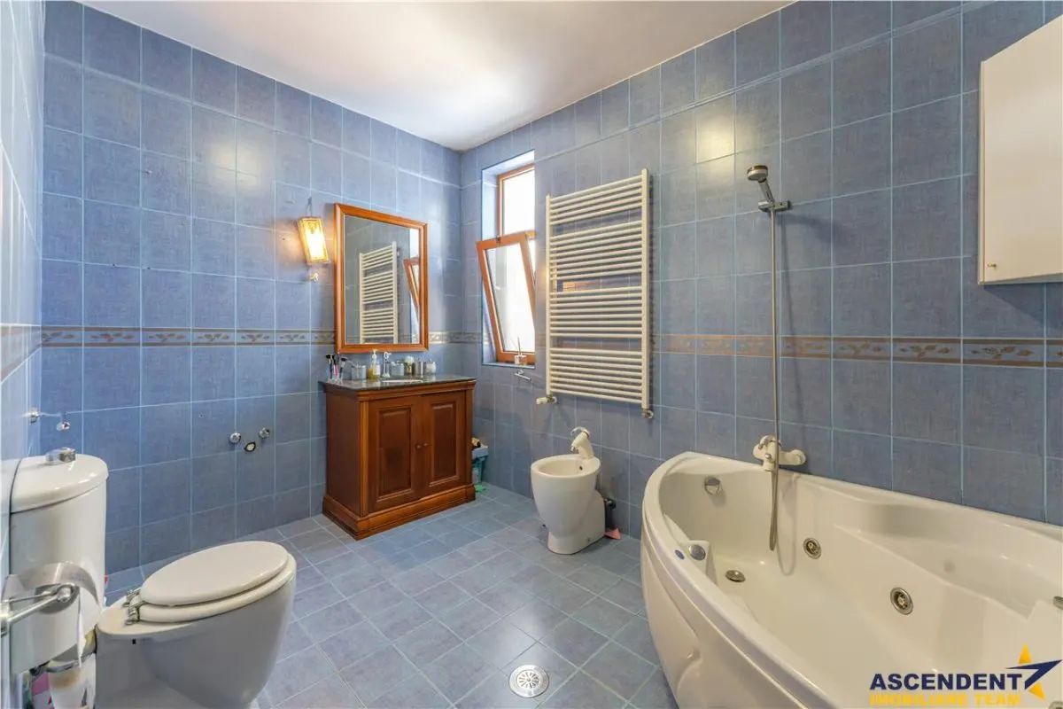 FILM! Castelariu: spectacol panoramic, locatie prestigioasa, exclusivist confort - foto 22