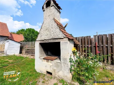 REZERVAT ! Casa traditionala din lemn, cu sura din piatra, Arcus, Covasna. - foto 21