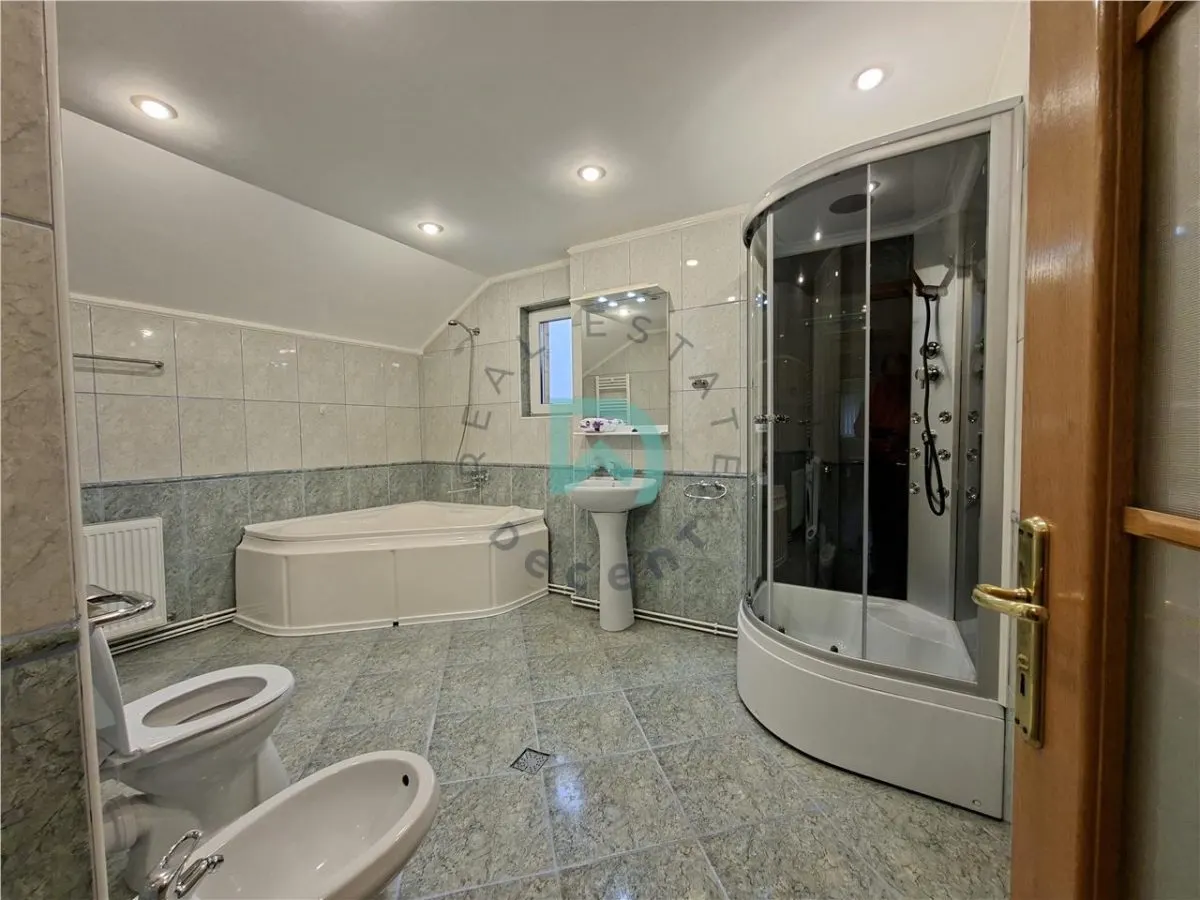 Apartament 3 camere Central, Brasov - foto 11