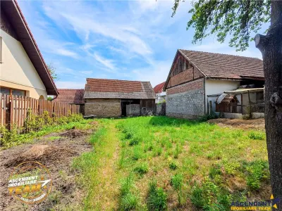 REZERVAT ! Asezare munteneasca: casa din bustean si sura zidita, Arcus, Covasna - foto 7