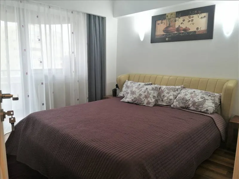 Inchiriere apartament 3 camere, Centrul Civic, Brasov - foto 9