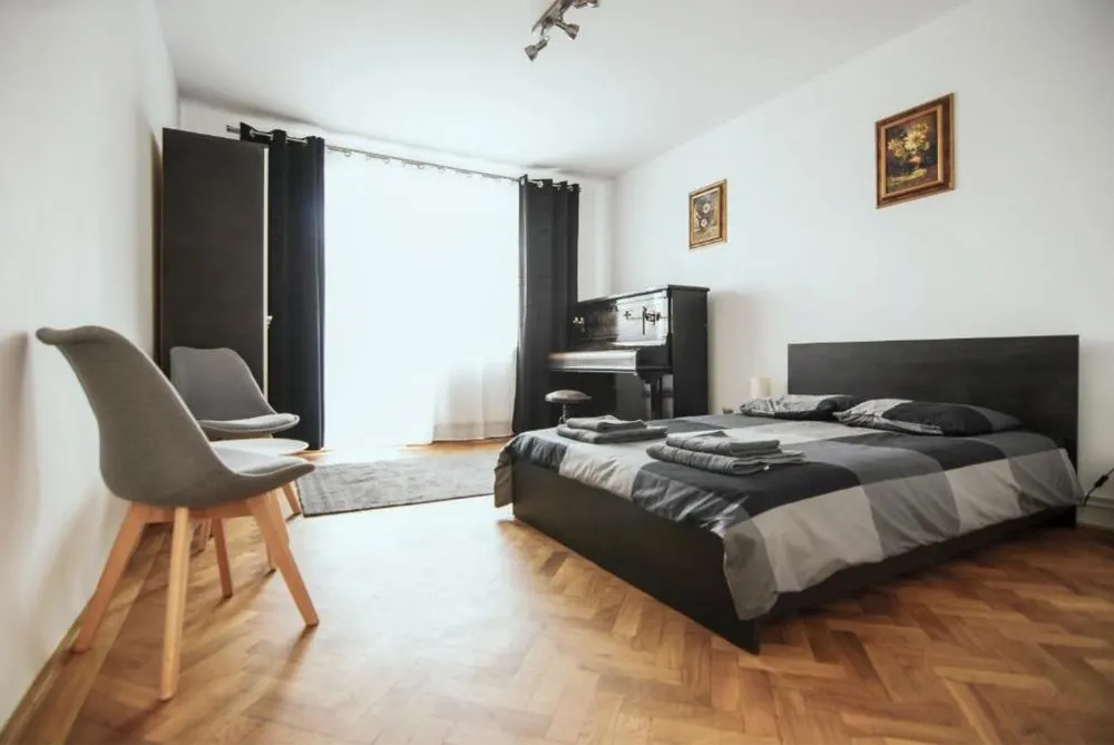 Centru Civic, Brasov - foto 1