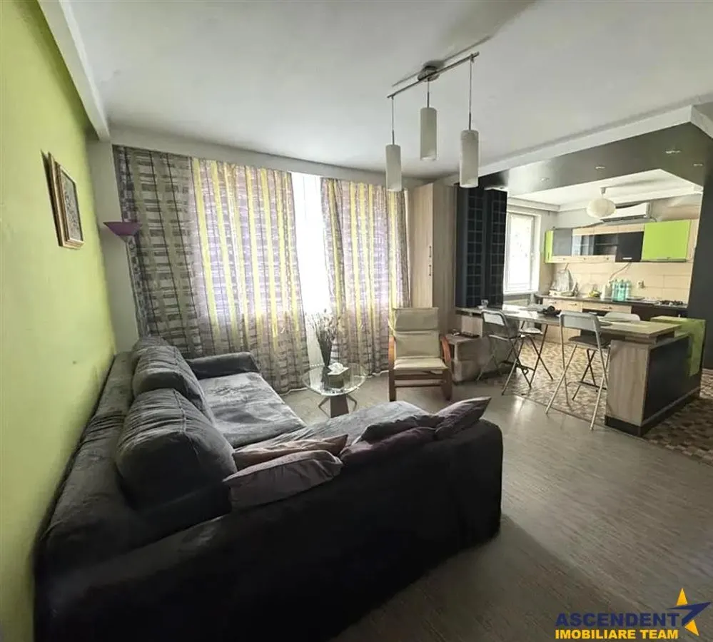 Apartament cu 3 camere, Centrul Civic , Brașov - foto 1