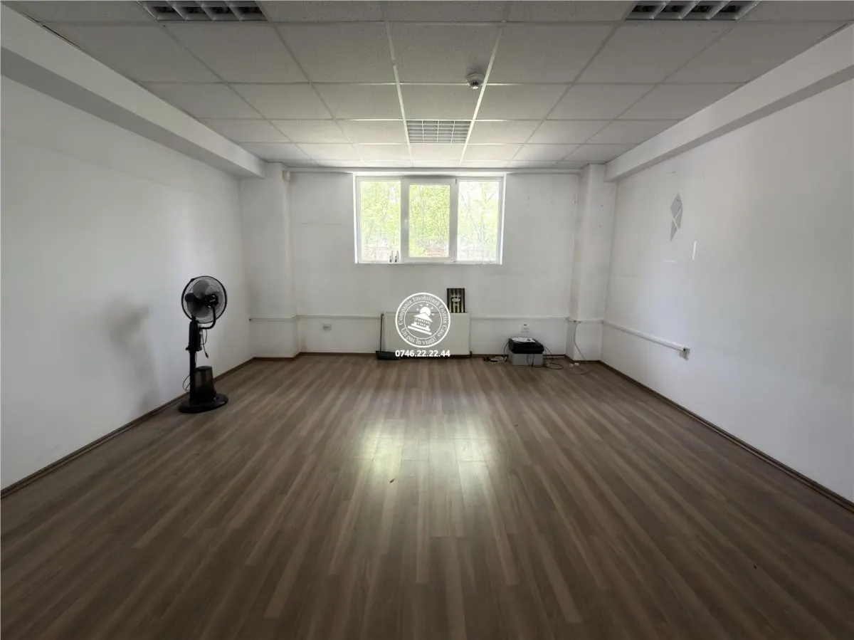 Spatiu birouri/comercial - foto 1