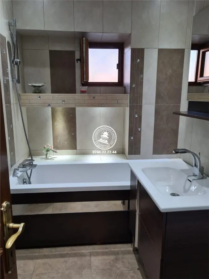 Apartament 3 camere de vanzare Podu Ros - foto 7