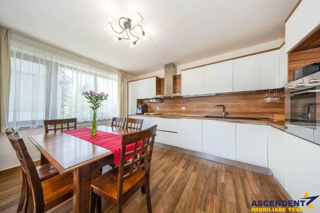 Casa de vanzare Predeal - foto 2