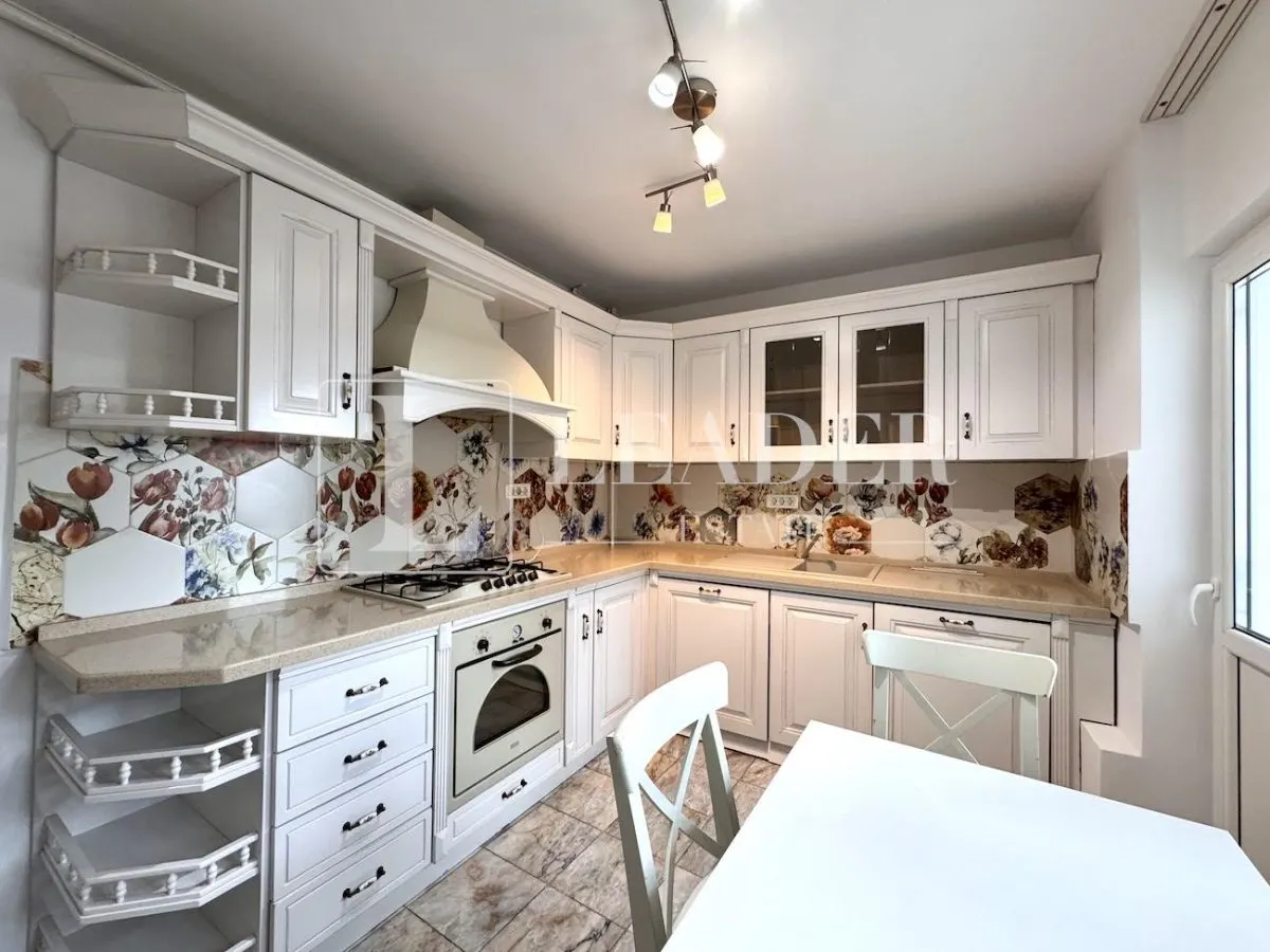 Apartament spatios cu 4 camere || Piata Alba Iulia | Partial mobilat - foto 20