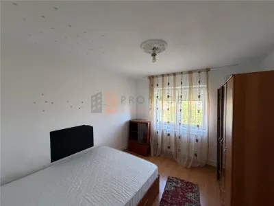 Apartament 2 camere cf 1 semidecomandat zona Crang - foto 4