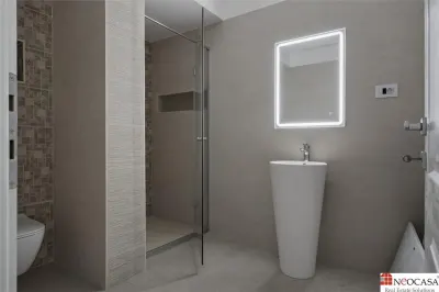 3 CAMERE// CURTE 100MP // LANGA PADURE SI VIITOUL METROU - foto 4