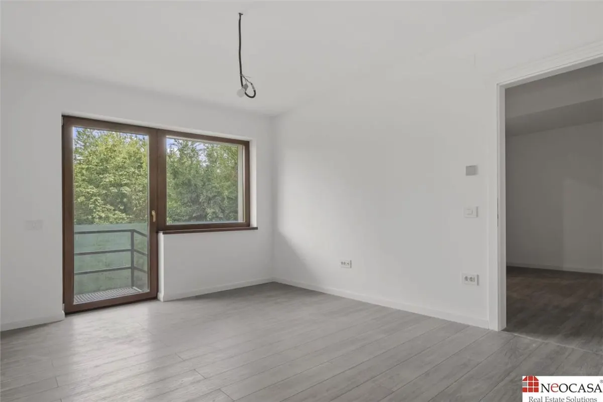 3 CAMERE// CURTE 100MP // LANGA PADURE SI VIITOUL METROU - foto 6