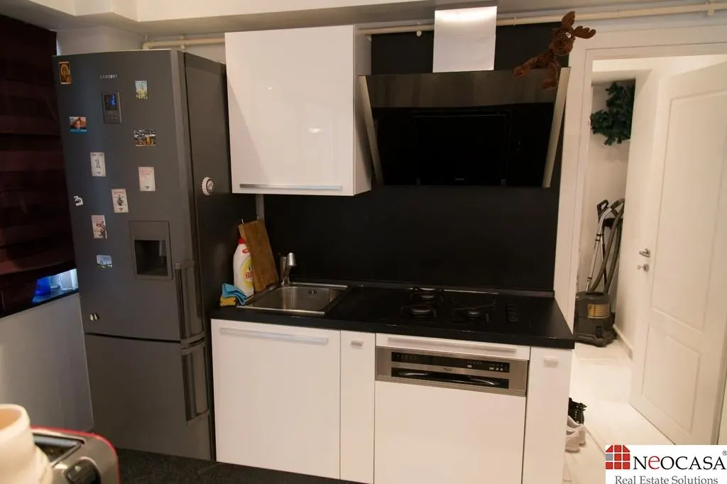 POLONA 2009, ETAJ 1, 4 CAMERE 175 MP, MOBILAT+UTILAT COMPLET! - foto 12
