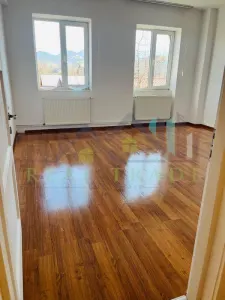 Apartament 2 camere etaj intermediar Centrul Civic - foto 3