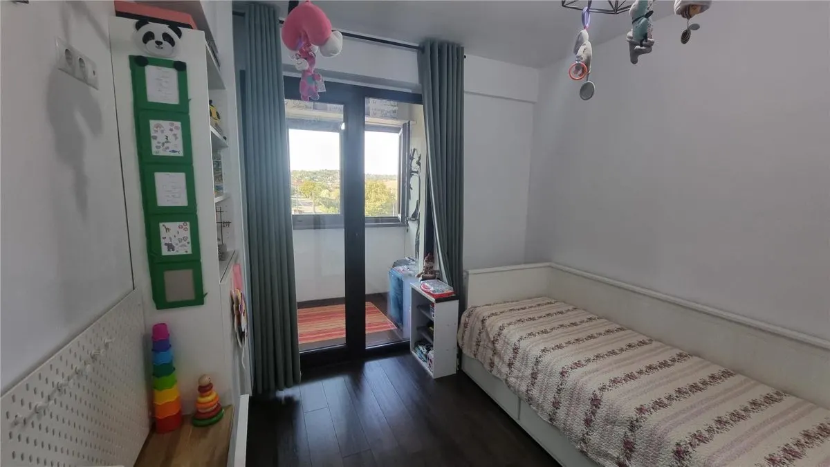 Apartament cu 4 camere - etaj 2/3 - Rediu - Casablanca - foto 7