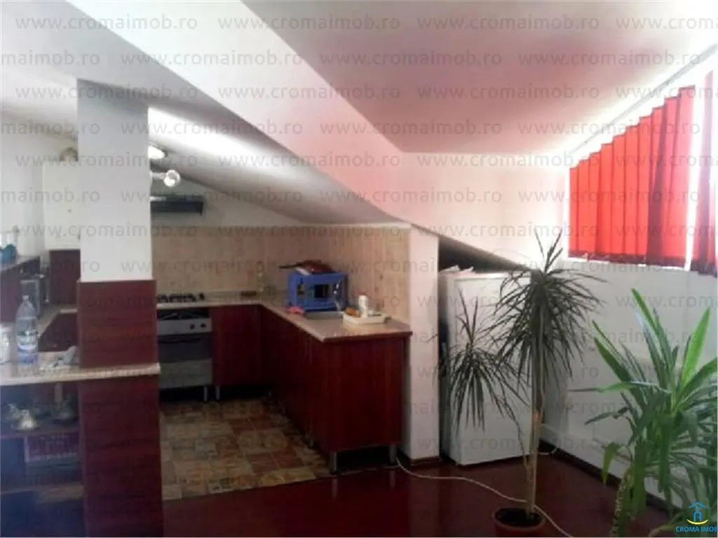 Inchiriere apartament 4 camere zona Republicii - foto 3