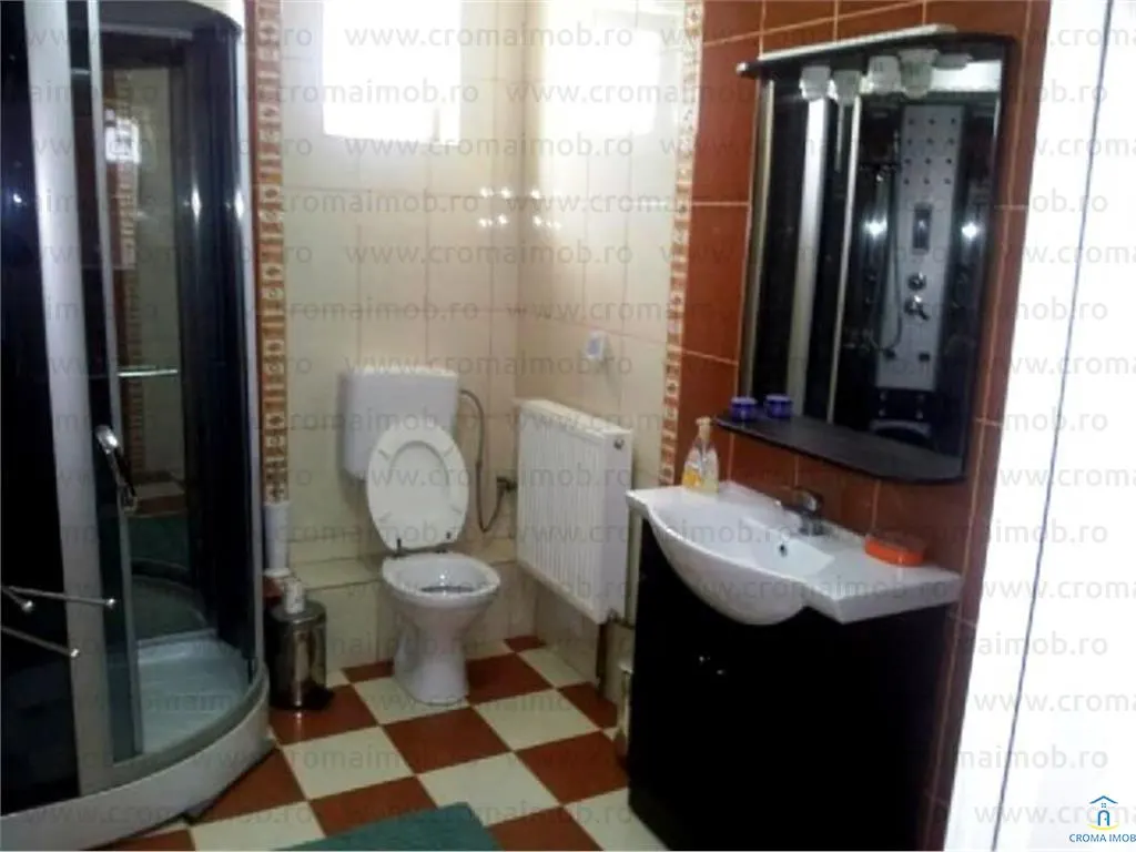 Inchiriere apartament 4 camere zona Republicii - foto 9