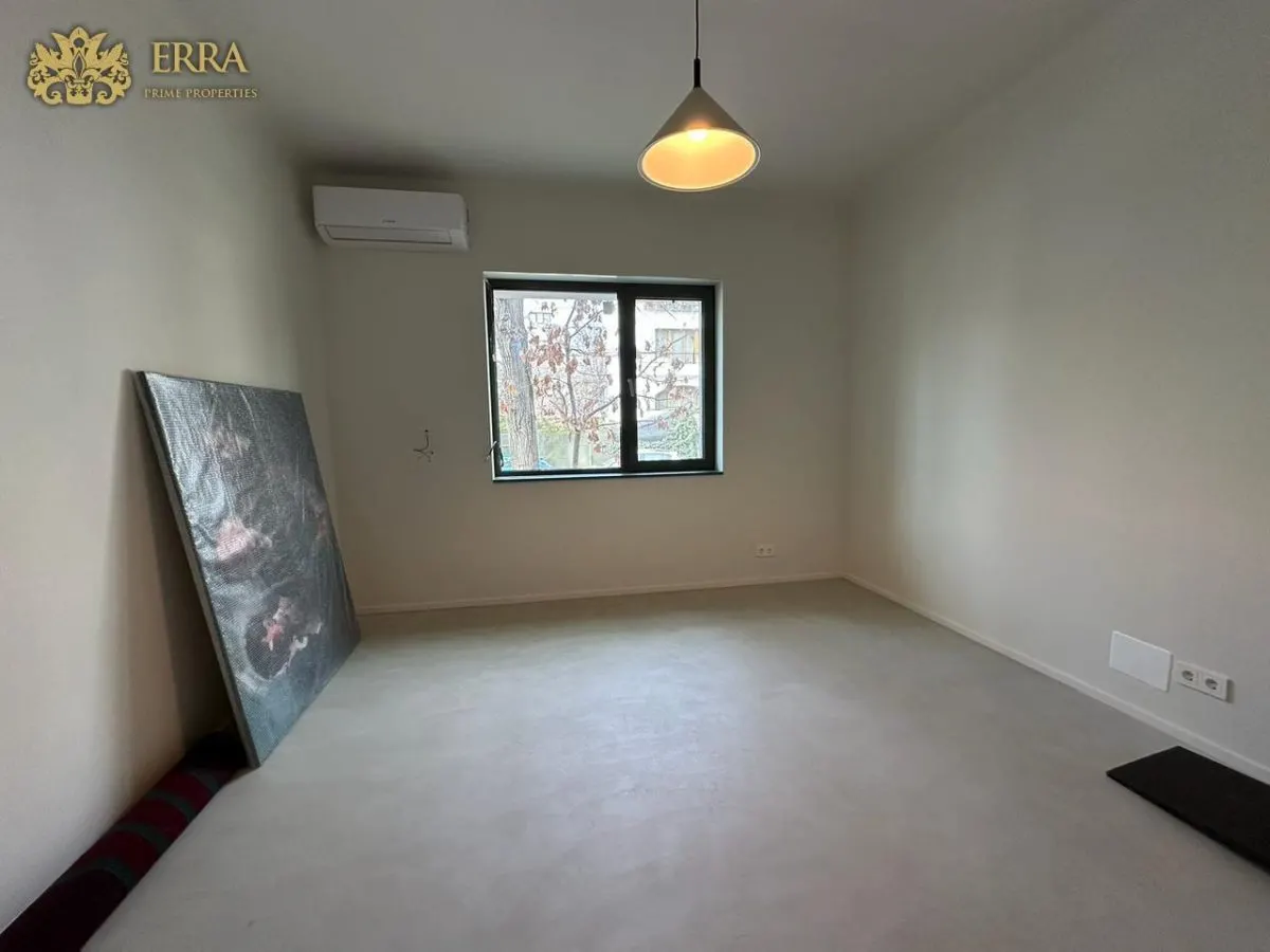 Apartament in vila. Parter. Pretabil birou. Renovat. - foto 3