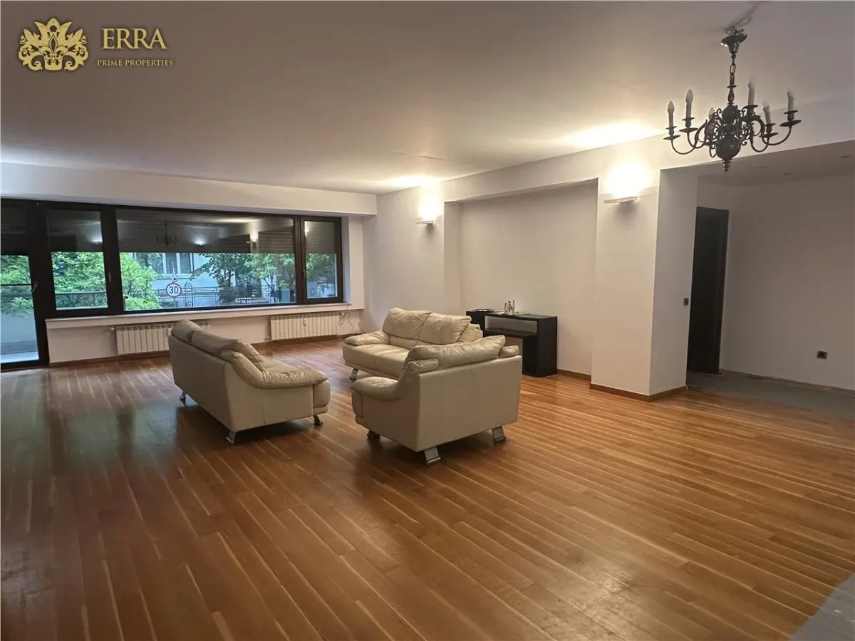 Apartament 200mp, terase, garaj. - foto 1